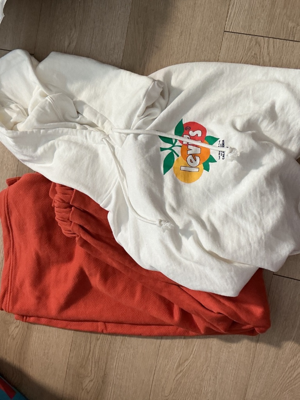 2 ASSORTED ITEMS - Picture 2 of 2